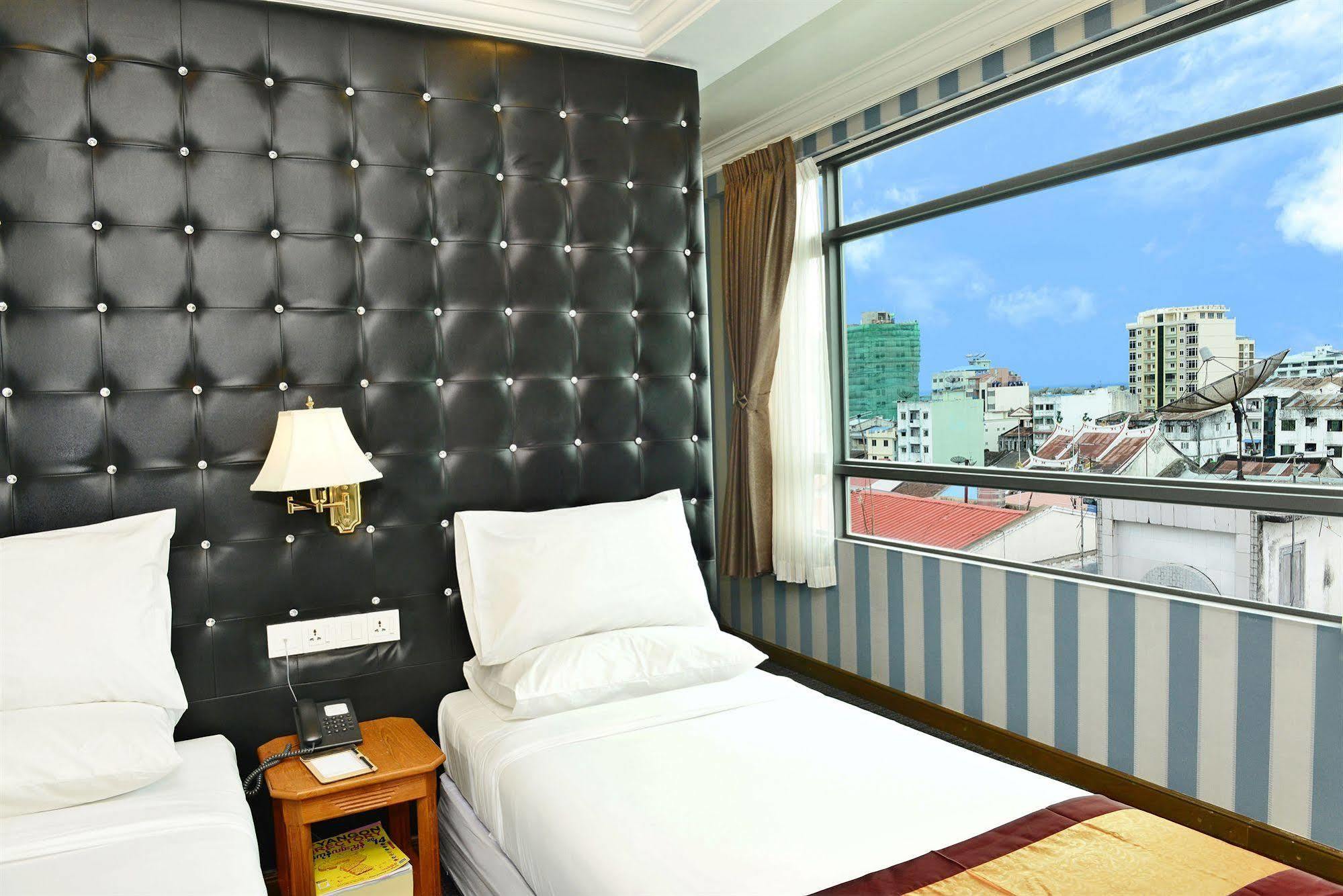 Hotel Grand United - 21St Downtown Yangon Exterior foto